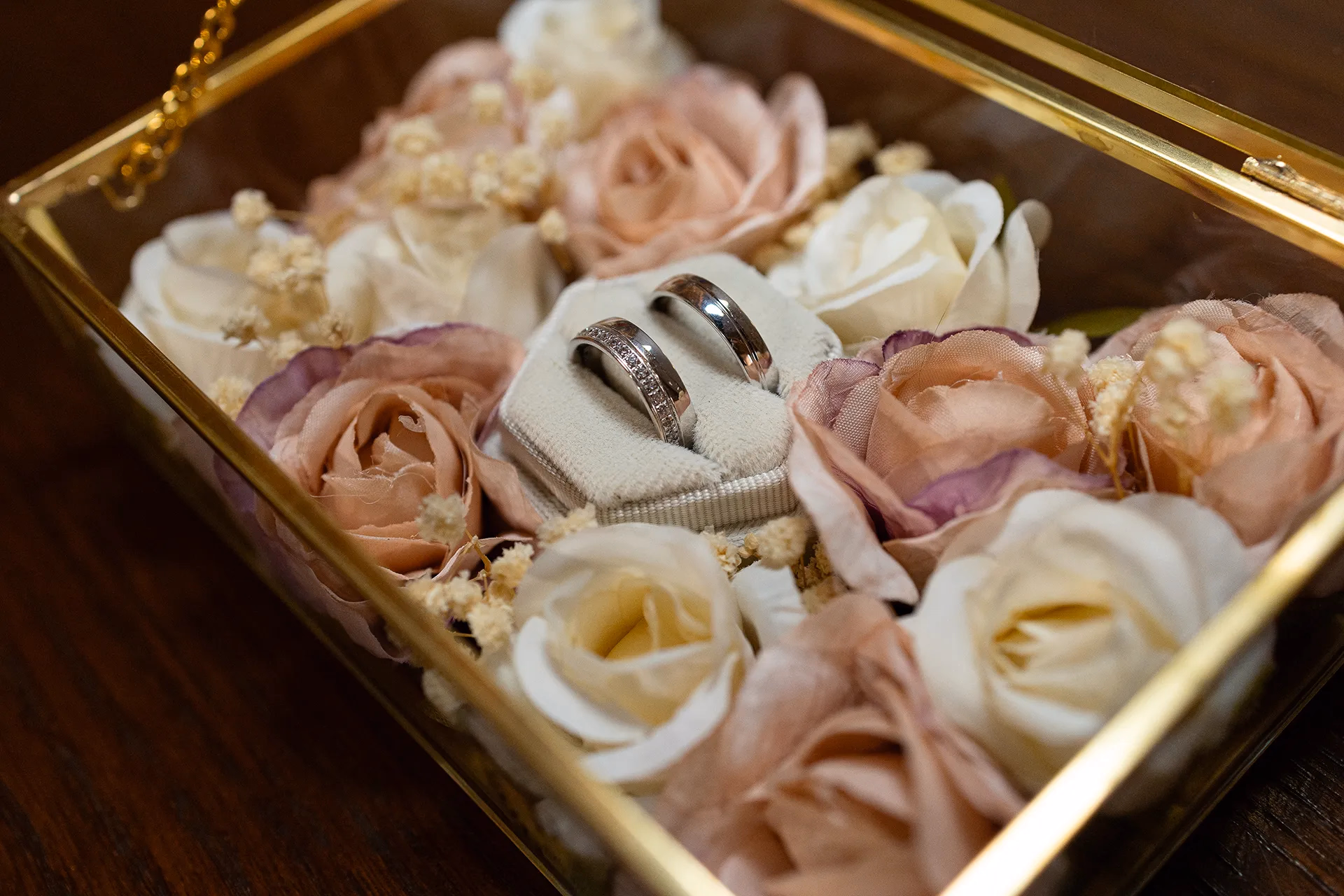 Image from Сватбени емоции album