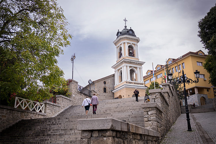 Кръщене в Пловдив, коя църква да избера?
